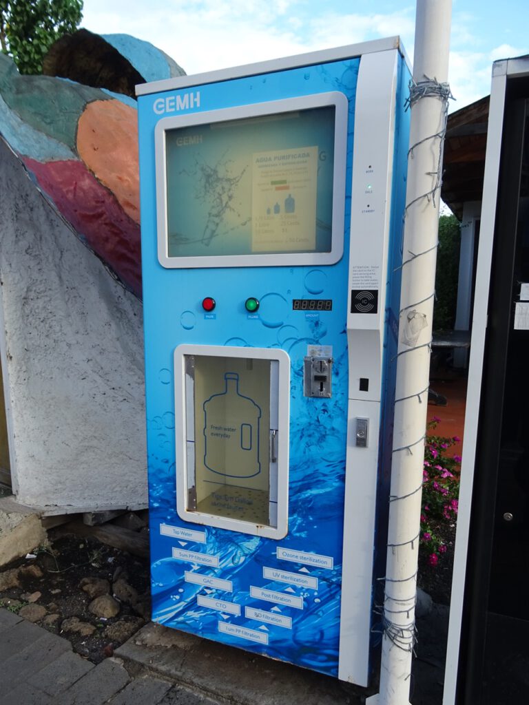 Boiled water vending machine