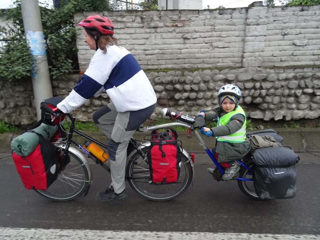 Downhill cycle from Cayambe