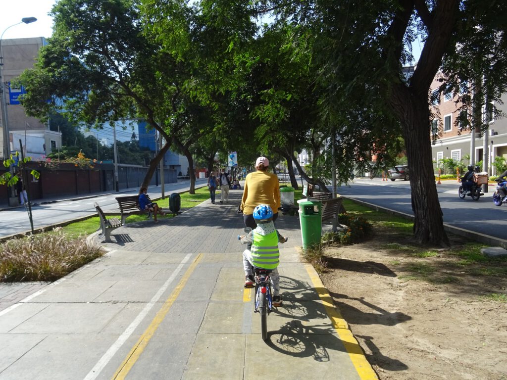 Lima cyclelane