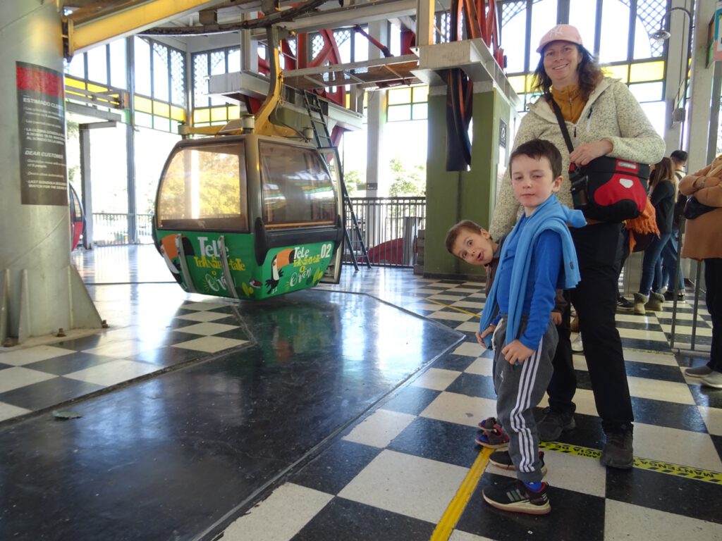 Cable car in Salta