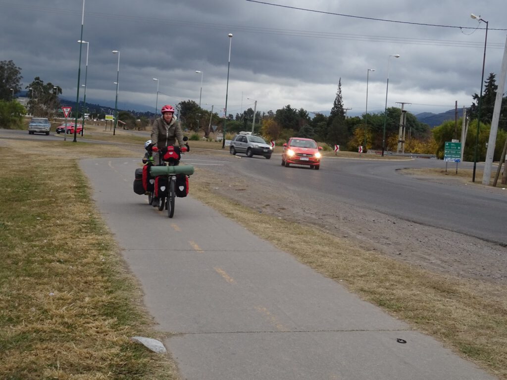 Cycle lane to Salta