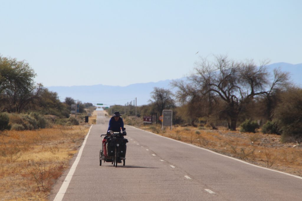 Flat roads in Tucuman