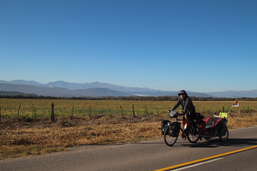 Flat and sunny riding south of Salta
