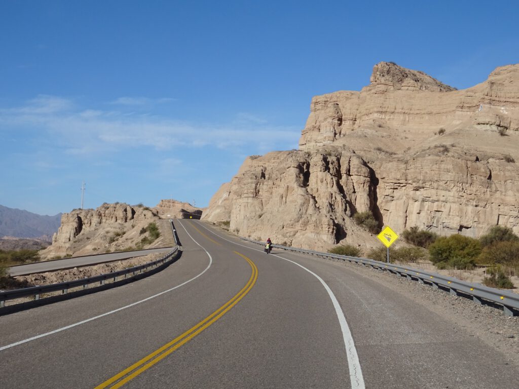 Small climb after Hualfin